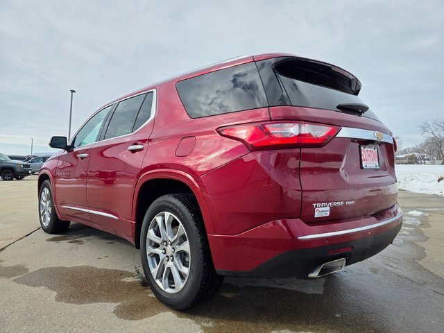 2021 Chevrolet Traverse Premier photo 3