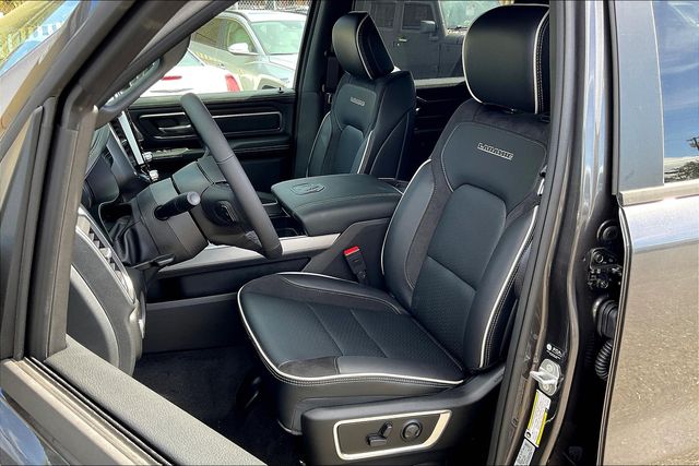 2025 Ram 1500 Laramie photo 9