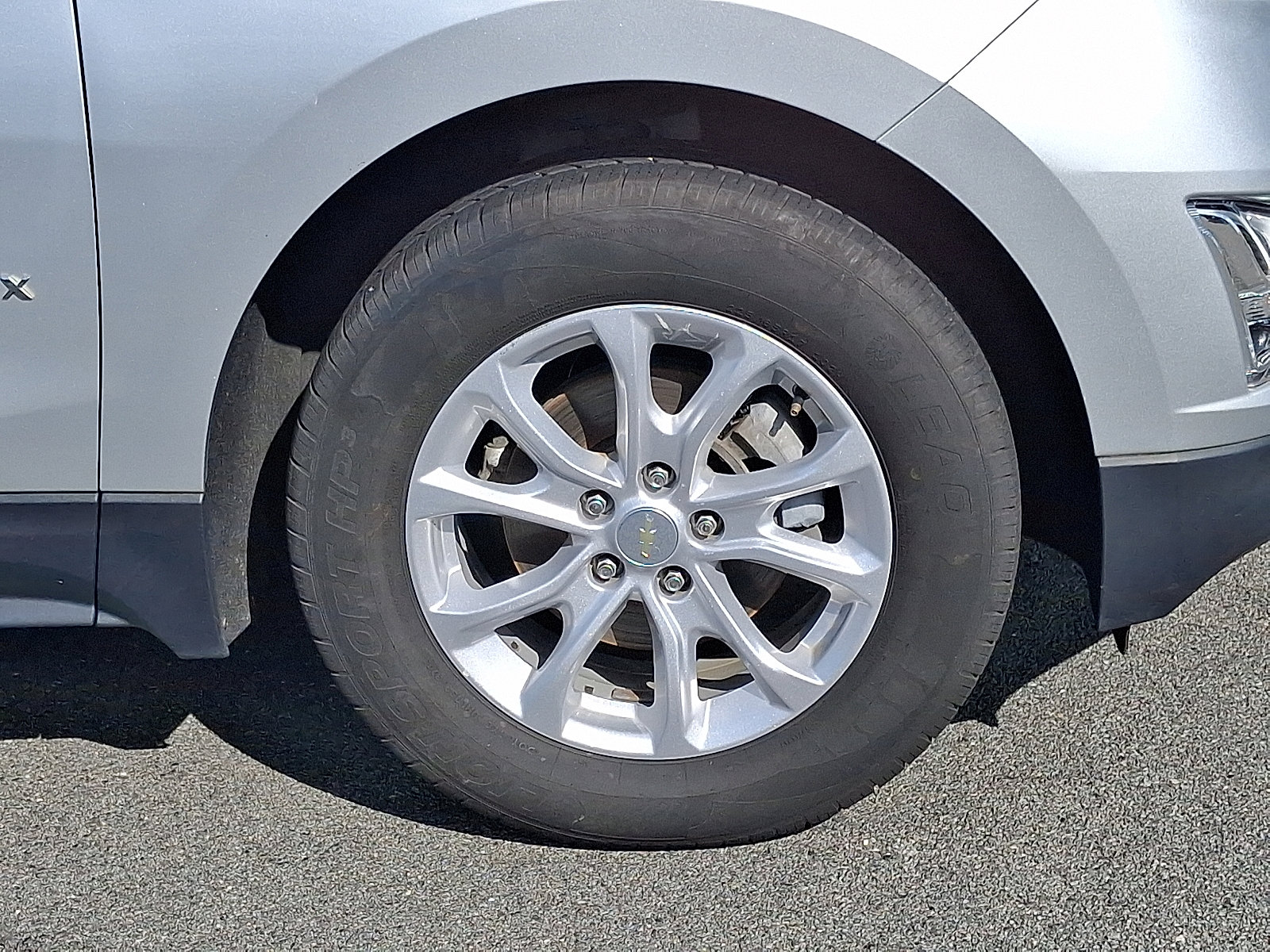 2020 Chevrolet Equinox LS photo 7