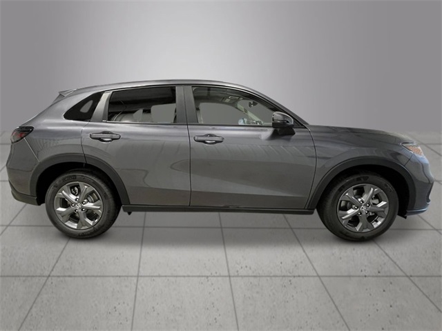 2026 Honda HR-V LX photo 6