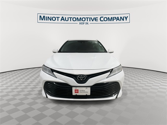 2020 Toyota Camry LE photo 3