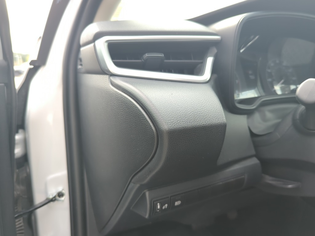 2024 Toyota Corolla LE photo 13