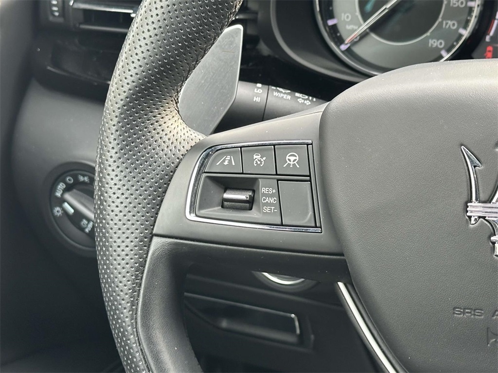 2022 Maserati Quattroporte Modena photo 8