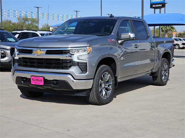 2026 Chevrolet Silverado 1500 LT photo 2