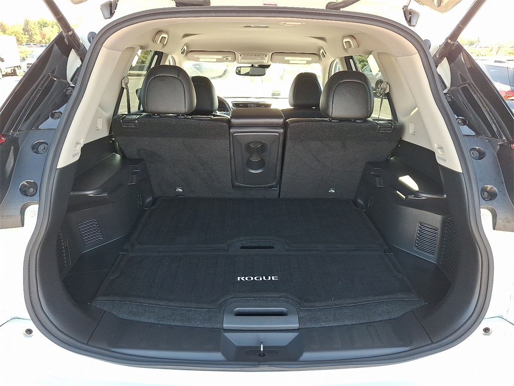 2020 Nissan Rogue SL photo 24