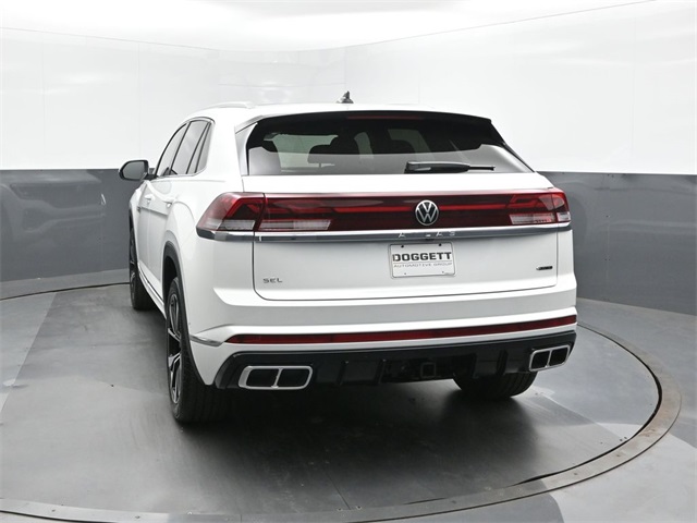 2025 Volkswagen Atlas Cross Sport SEL Premium R-Line photo 8