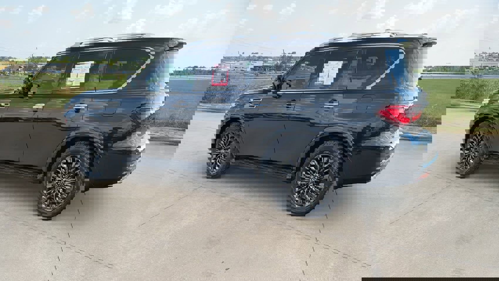 2024 Infiniti QX80 Premium Select photo 6