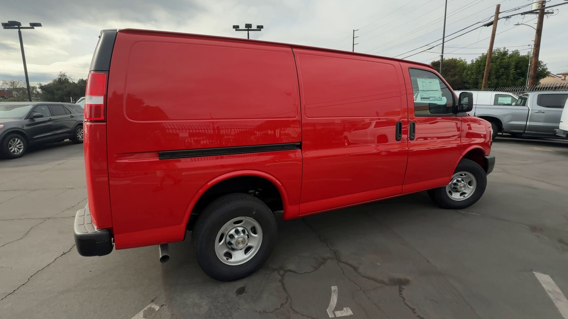 2024 Chevrolet Express Cargo 2500 photo 29