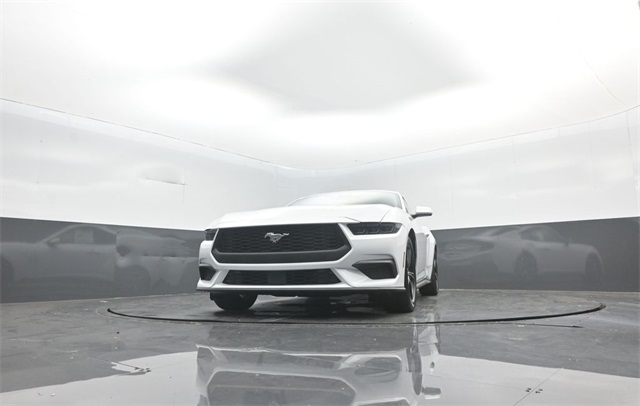 2025 Ford Mustang EcoBoost photo 26
