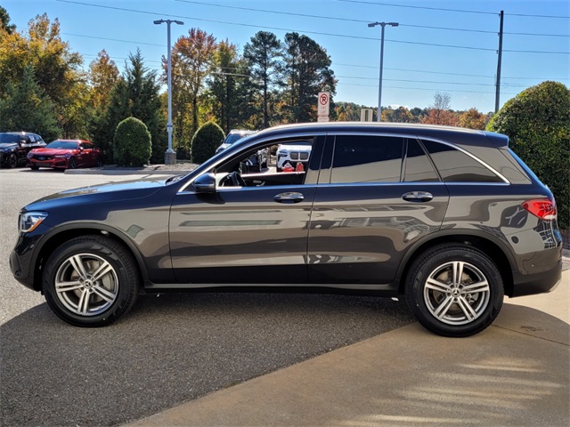 2022 Mercedes Benz GLC 300 photo 4