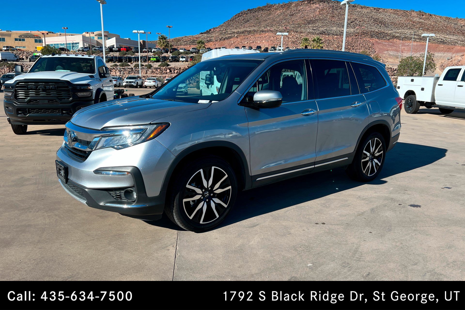 2020 Honda Pilot Elite's photo