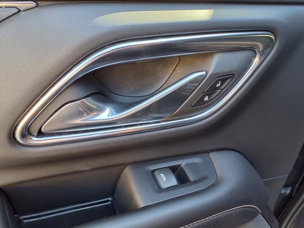2023 Gmc Yukon SLT photo 19