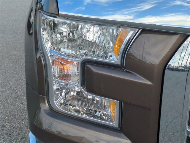 2015 Ford F-150 XLT photo 9