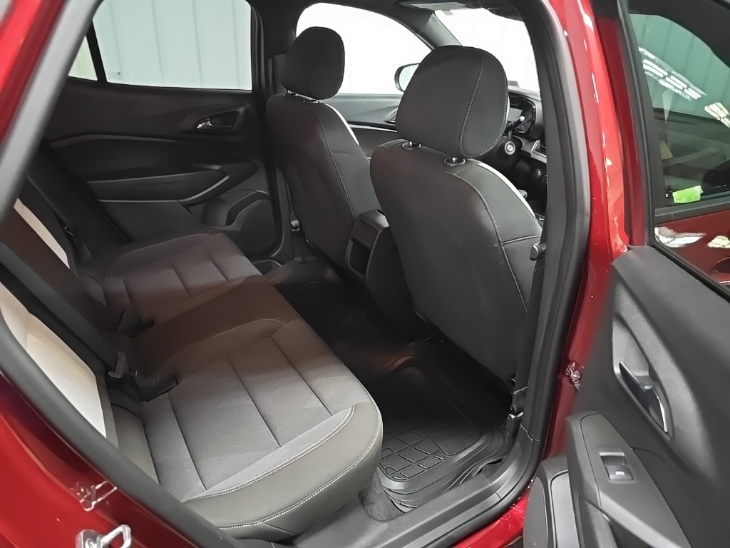 2024 Chevrolet Trax photo 17