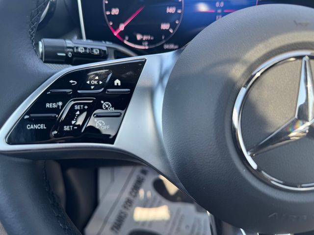 2025 Mercedes Benz GLC 300 photo 21