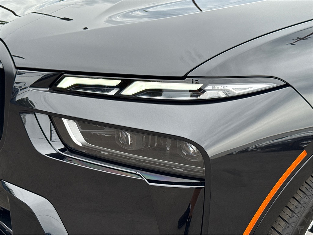 2026 Bmw X7 M60i photo 16