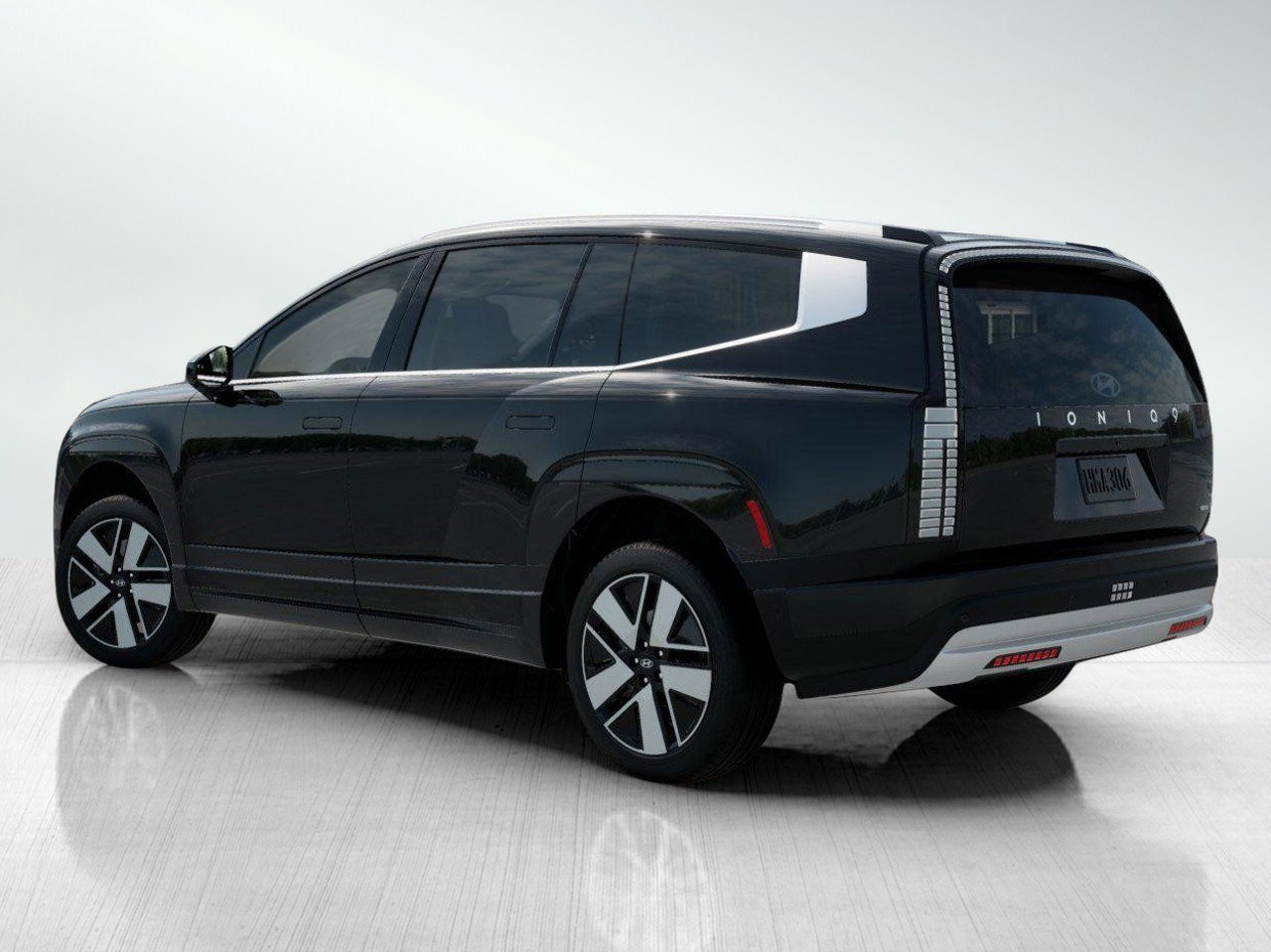 2026 Hyundai Ioniq SEL photo 4