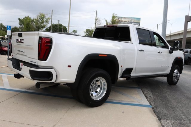 2025 Gmc Sierra 3500 HD Denali photo 6