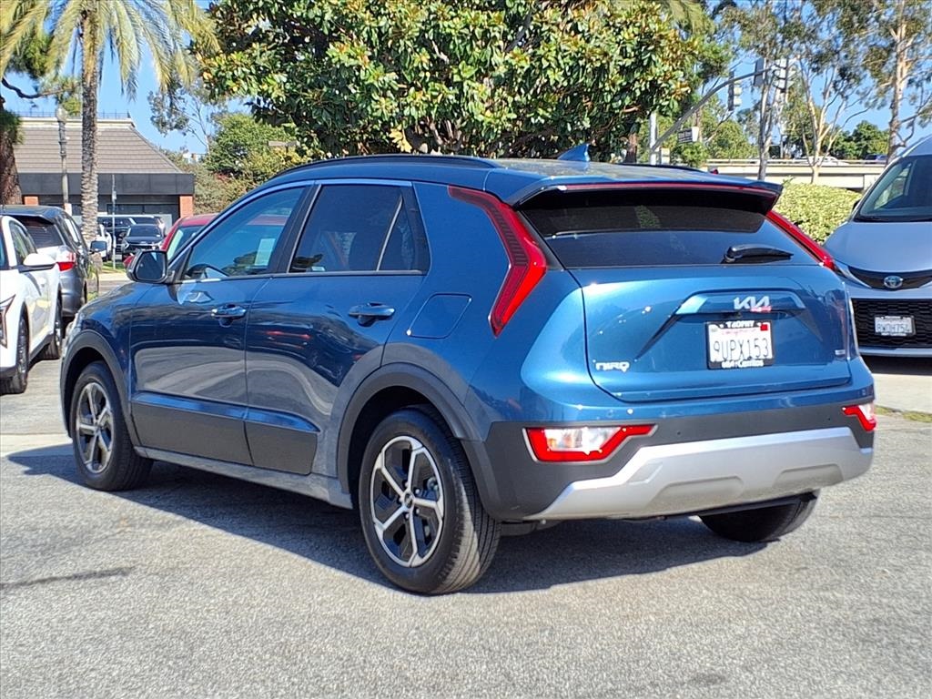 2025 Kia Niro EX photo 3