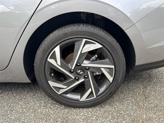 2025 Hyundai Elantra Hybrid Limited photo 19