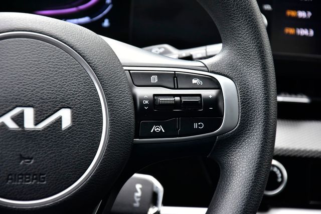 2025 Kia Sportage LX photo 15