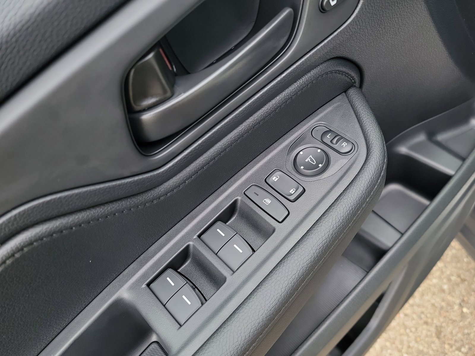 2026 Honda Odyssey EX-L photo 4