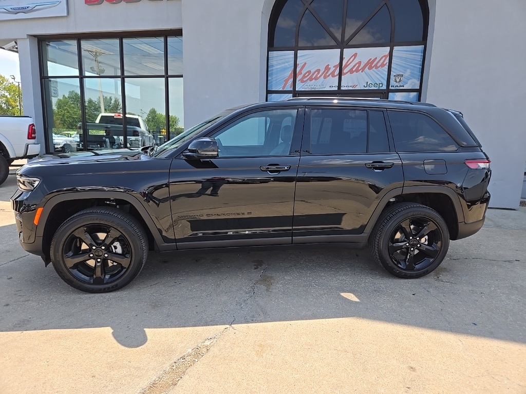 2025 Jeep Grand Cherokee Altitude X photo 5