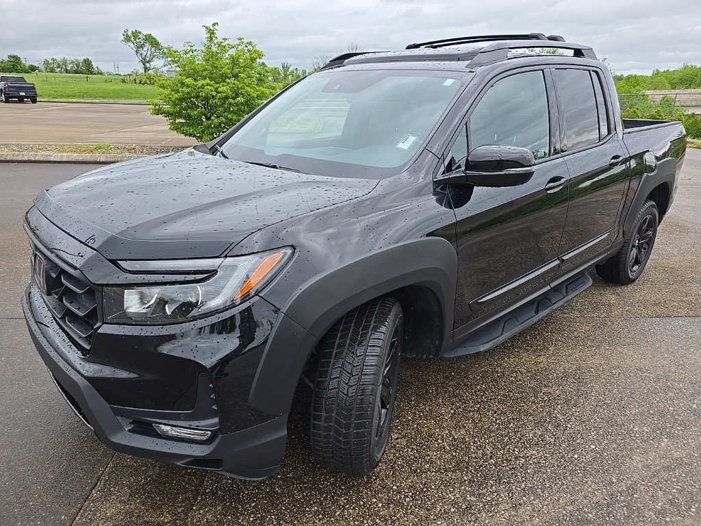 2022 Honda Ridgeline Black Edition photo 6