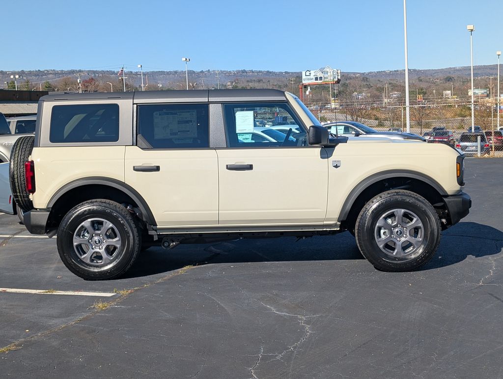 2025 Ford Bronco Big Bend photo 3