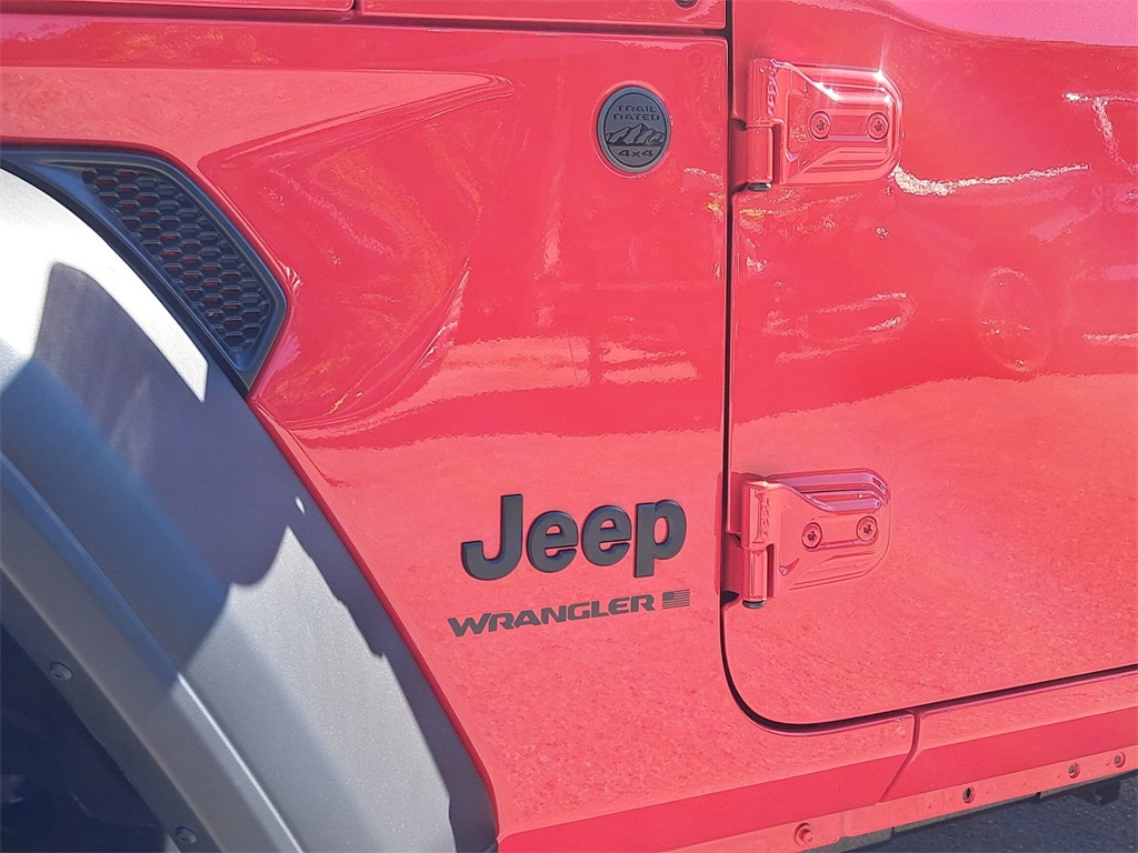 2025 Jeep Wrangler Sport S photo 9
