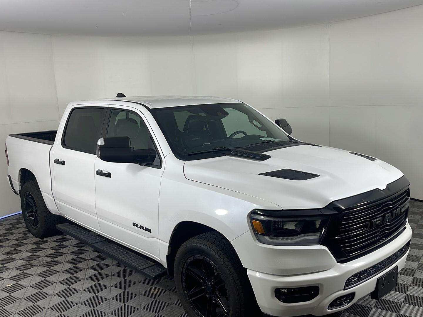 2023 Ram 1500 Laramie photo 4