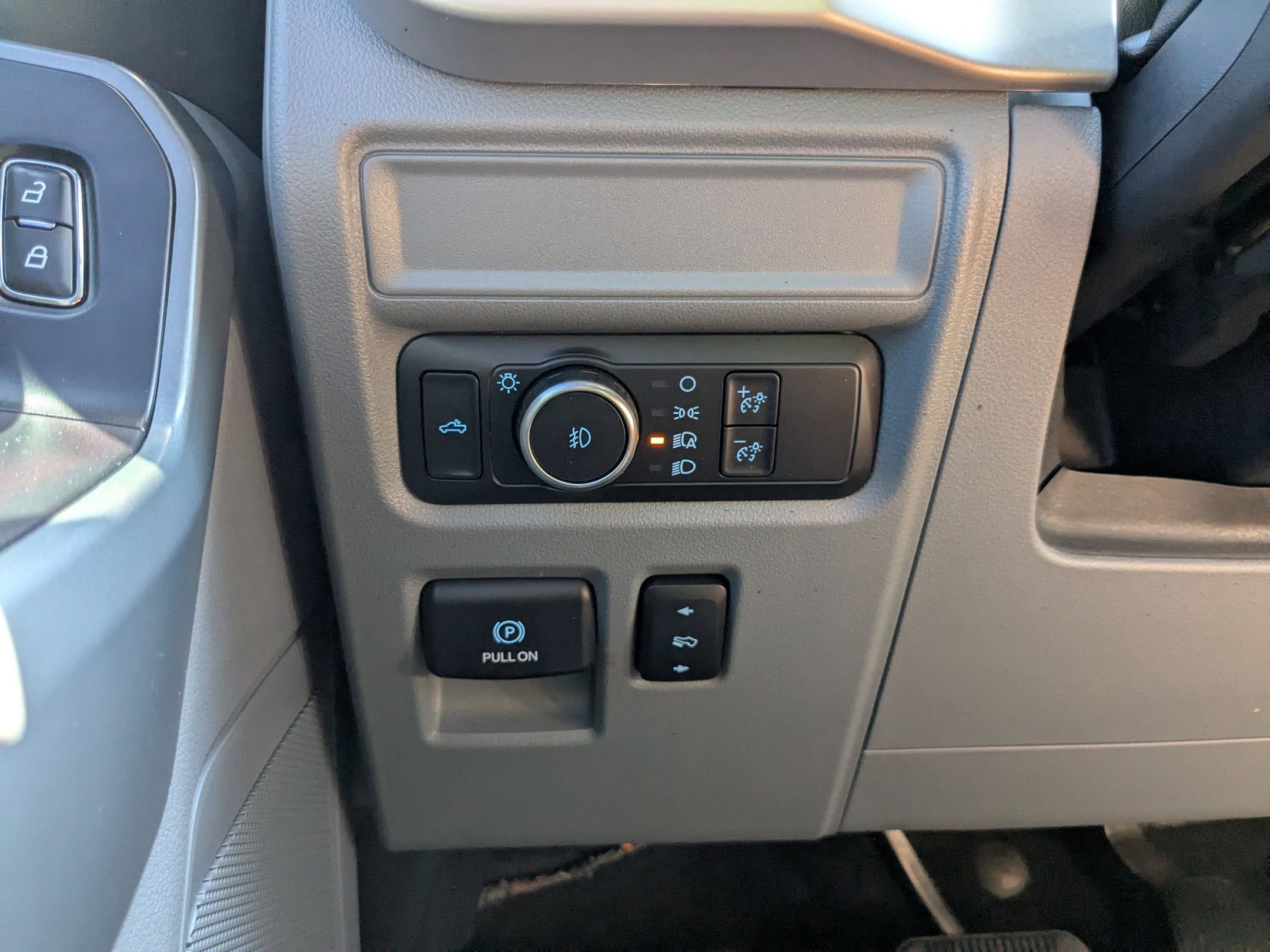 2022 Ford F-150 XLT photo 16