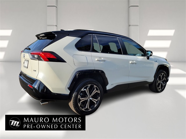 2022 Toyota RAV4 Prime XSE photo 3