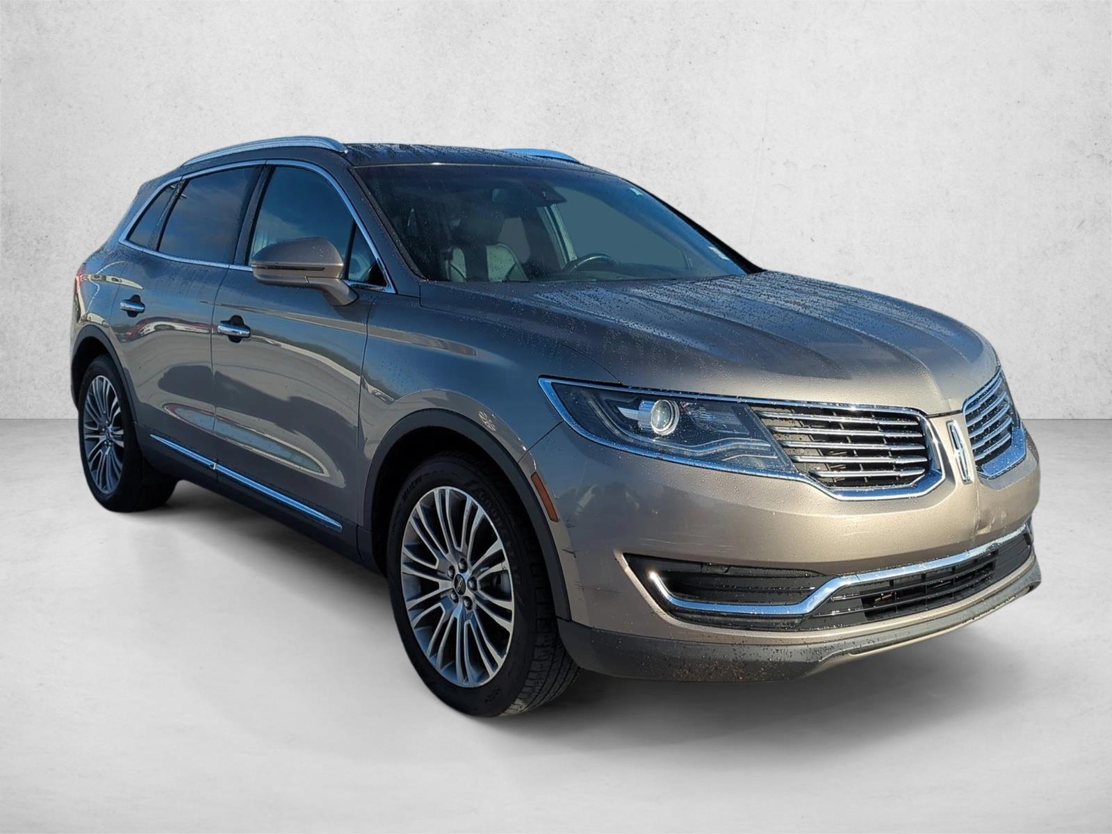 2016 Lincoln MKX Base Reserve photo 3