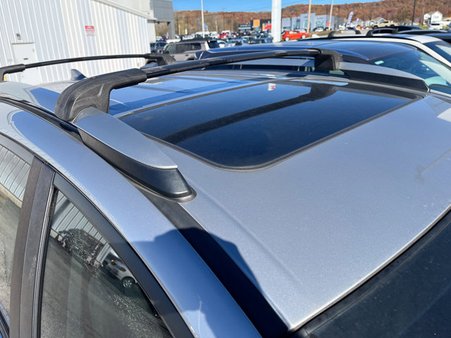 2017 Toyota RAV4 Limited photo 3