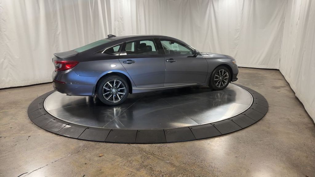 2022 Honda Accord EX-L photo 2