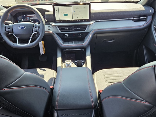 2025 Ford Explorer ST-Line photo 14
