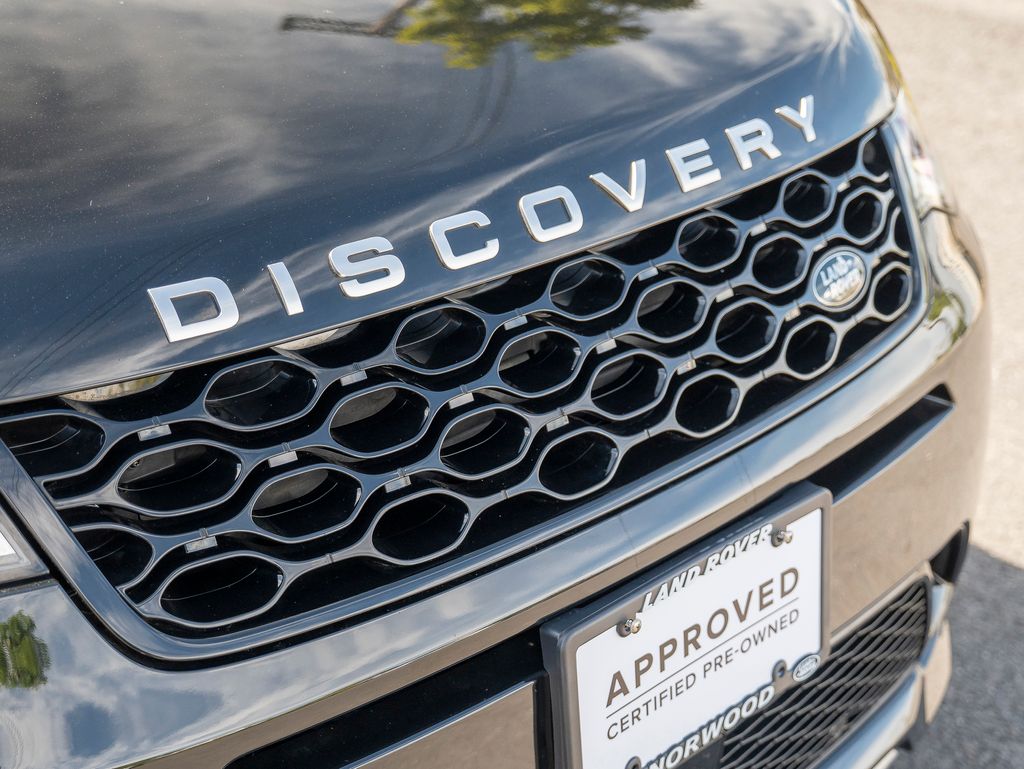 2024 Land Rover Discovery Sport S photo 15