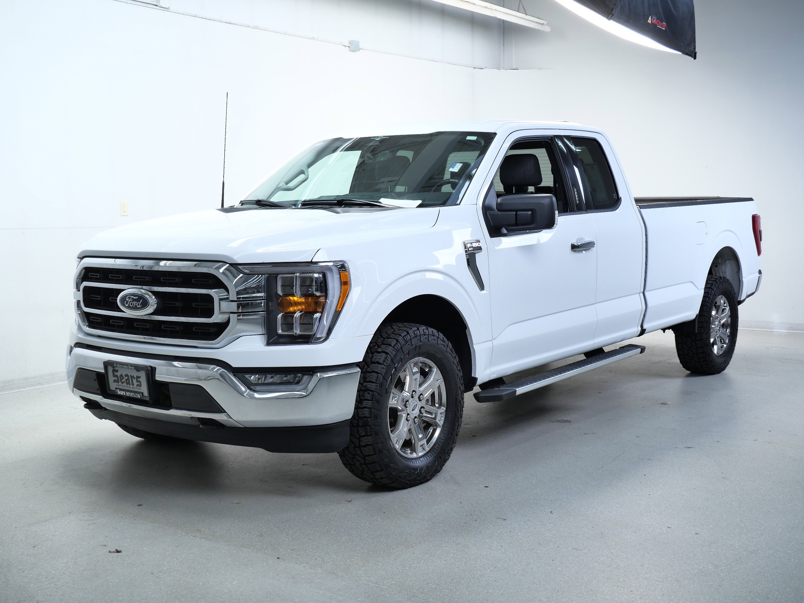 2023 Ford F-150 XLT photo 4