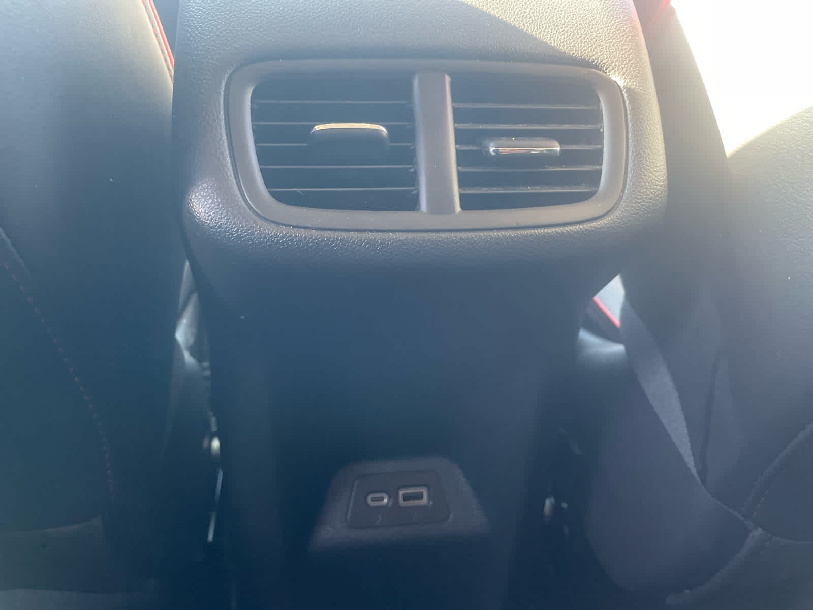 2023 Buick Envision Essence photo 12
