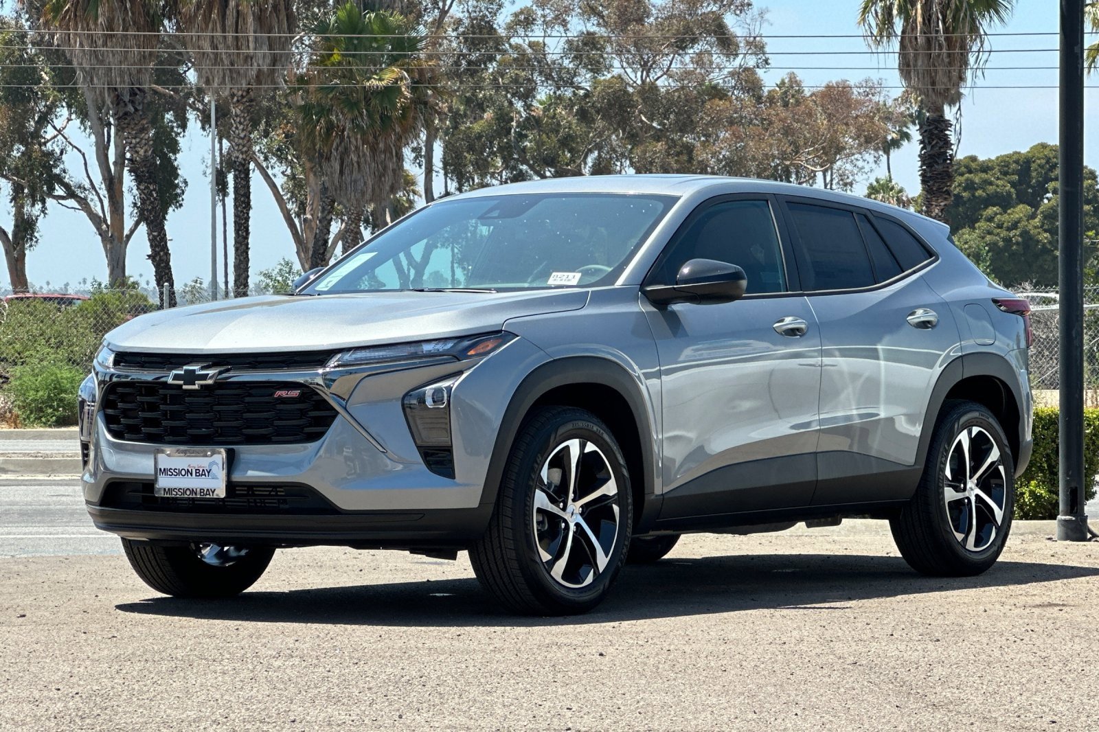 2025 Chevrolet Trax photo 7