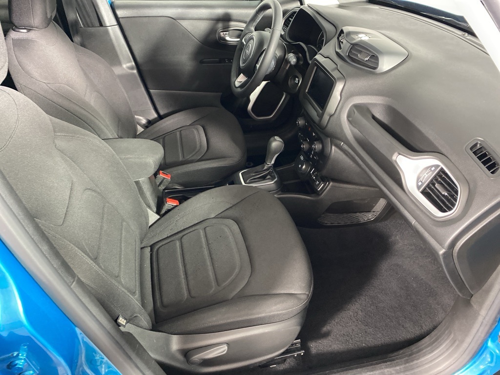 2020 Jeep Renegade Latitude photo 3