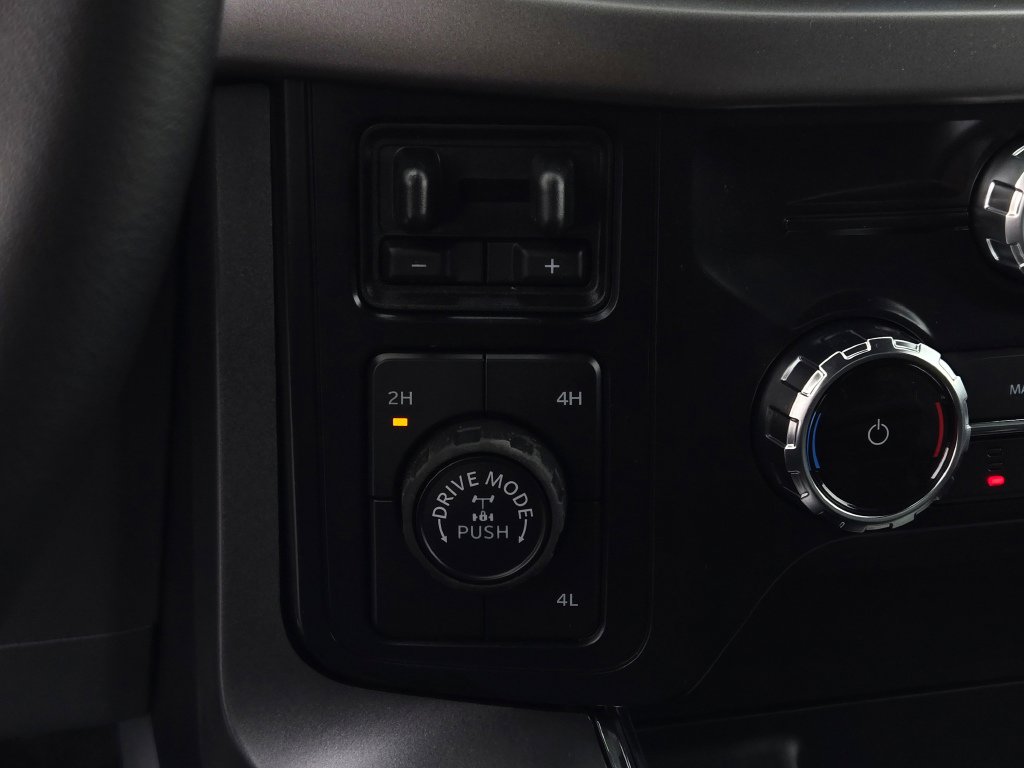 2025 Ford F-150 XLT photo 26
