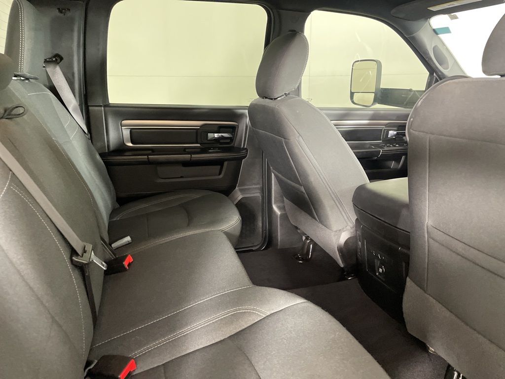 2023 Ram 1500 Classic Warlock photo 17