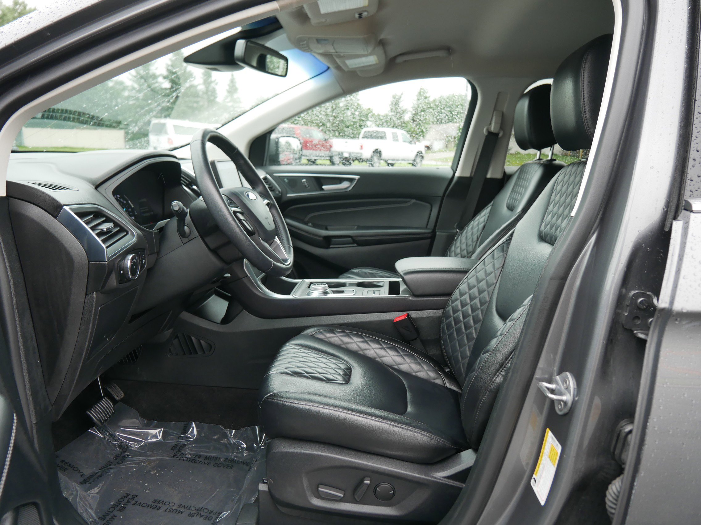 2024 Ford Edge Titanium photo 10