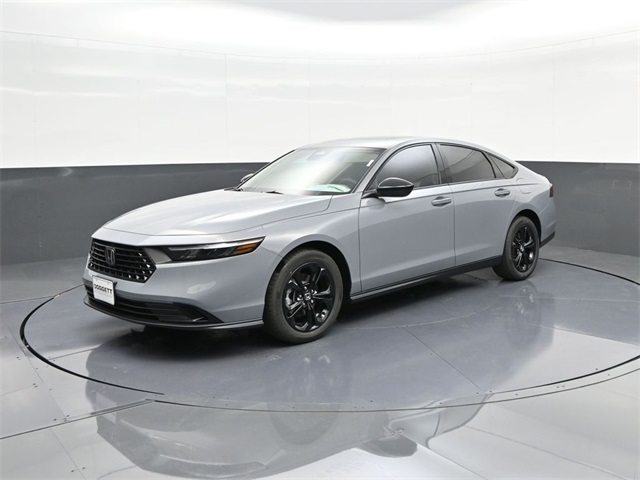 2025 Honda Accord SE's photo