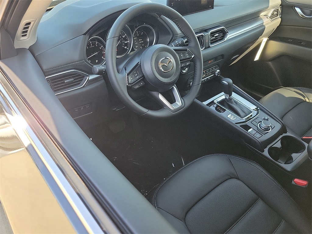 2025 Mazda CX-5 2.5 S Preferred photo 5