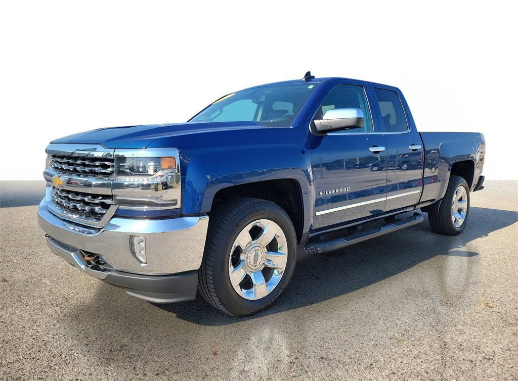 2017 Chevrolet Silverado 1500 LTZ photo 3
