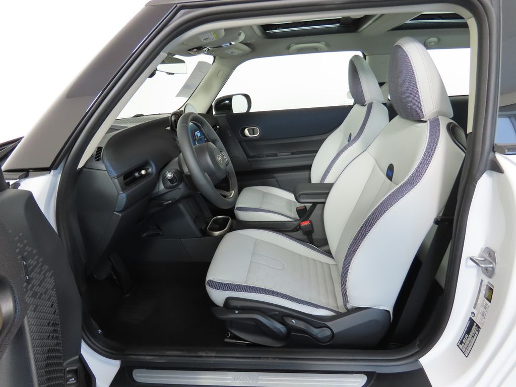 2025 Mini Cooper 2 Door Hardtop Signature photo 21