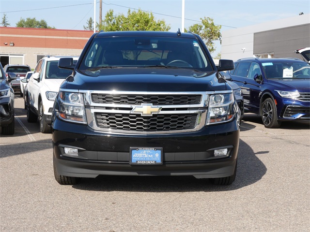 2020 Chevrolet Suburban LT photo 2
